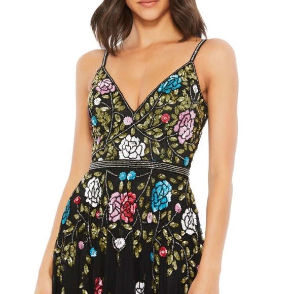 MAC DUGGAL size 8 EMBELLISHED FLORAL SEQUINED GOWN Dress - Picture 3 of 6